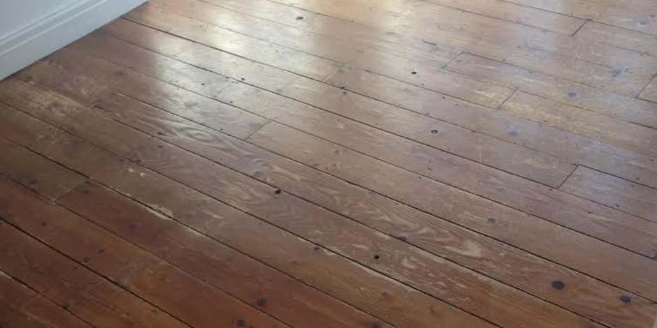 Before-KITCHEN/DINING STAINED PINE FLOOR IN BARNET
